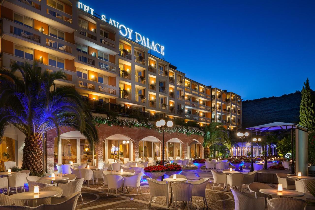 Hotel Savoy Palace - Tonelli Hotels ريفا ديل غاردا المظهر الخارجي الصورة